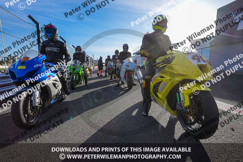 donington no limits trackday;donington park photographs;donington trackday photographs;no limits trackdays;peter wileman photography;trackday digital images;trackday photos